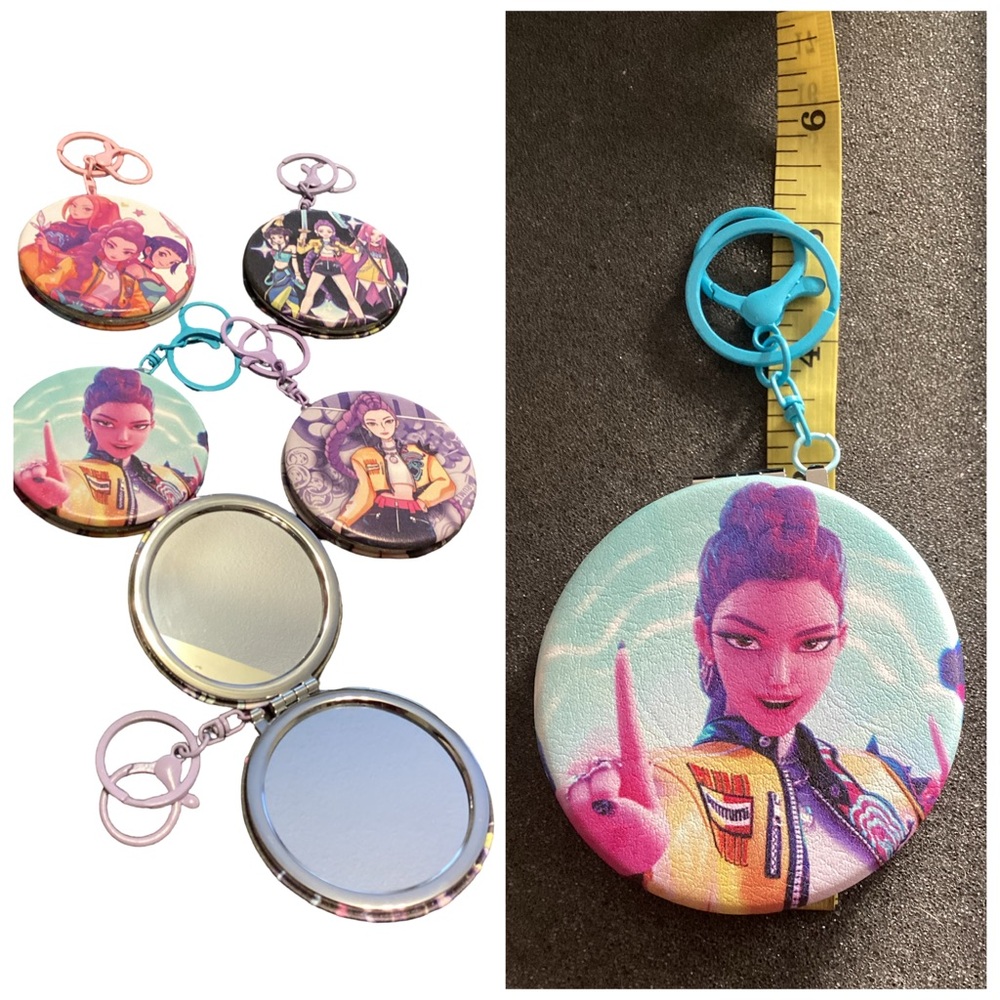 🪻 🚨3-$25🚨 NWT K-Pop Compact Mirror Keychain. You Pick One